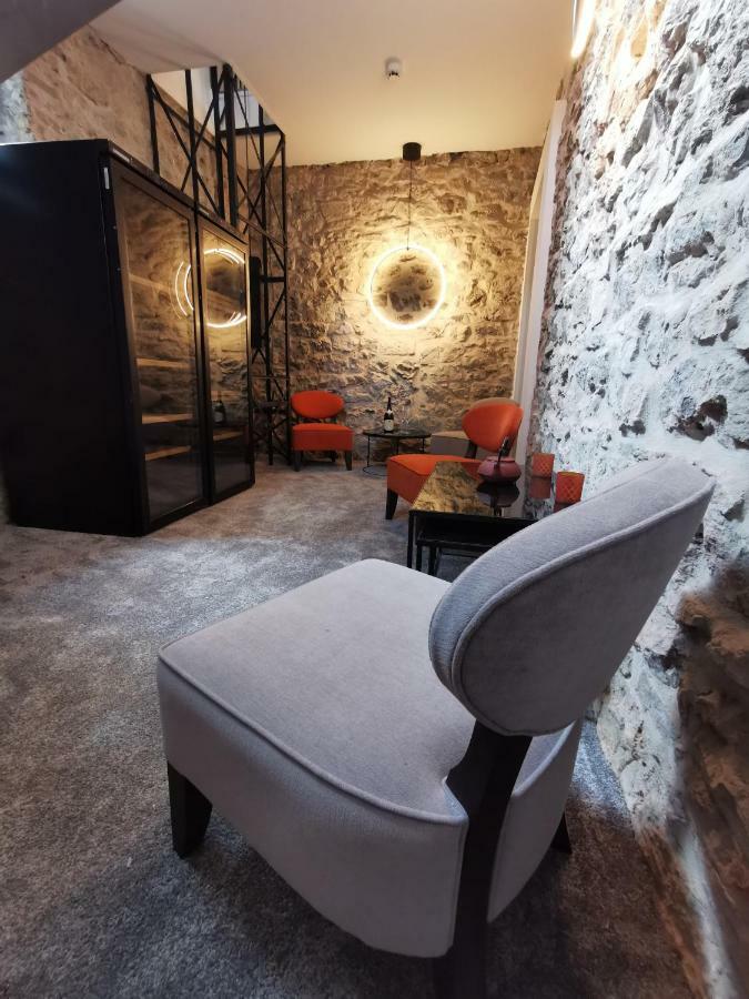 The Wise House Hotel Hastiere-par-dela Exterior foto