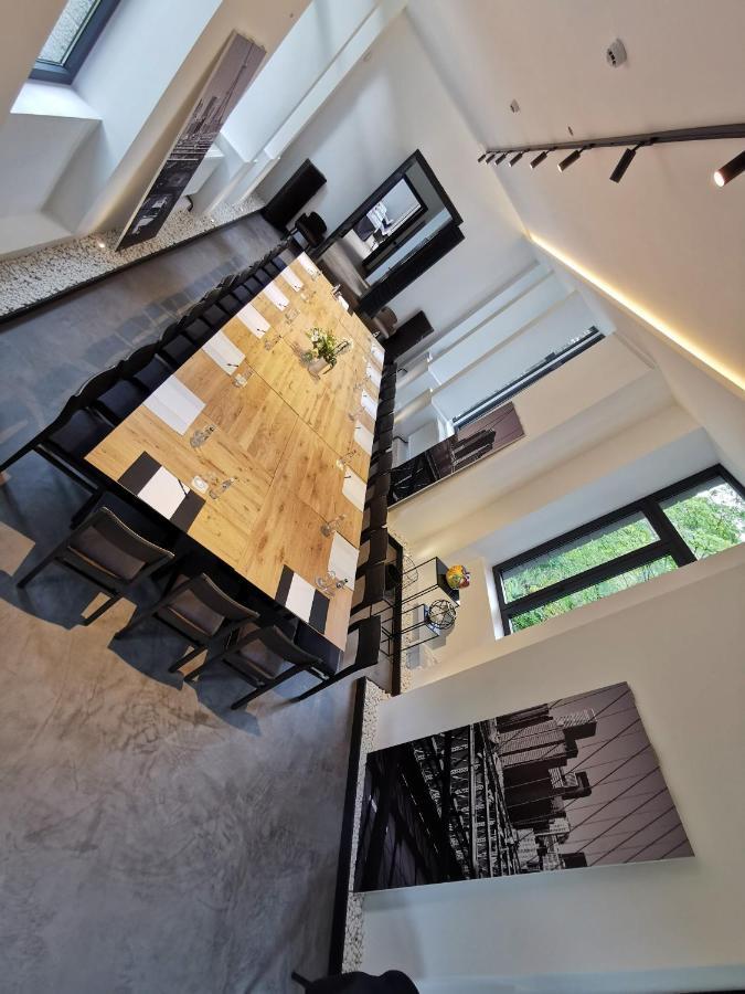 The Wise House Hotel Hastiere-par-dela Exterior foto
